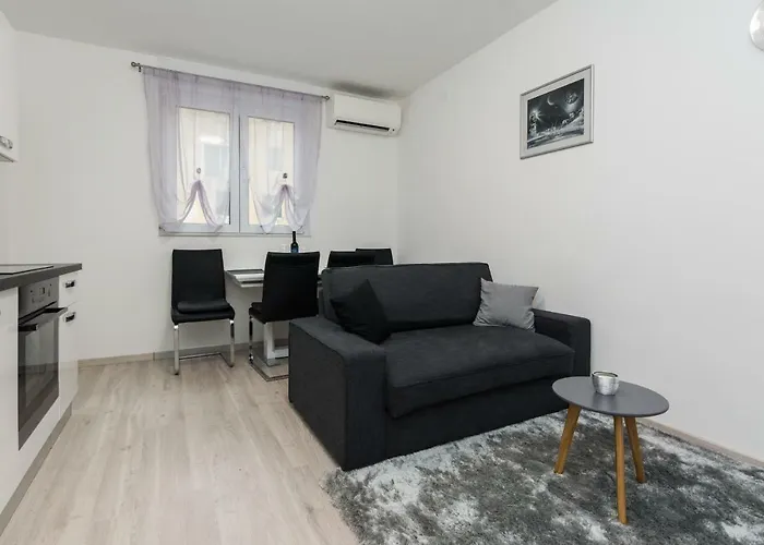 Marea Apartments